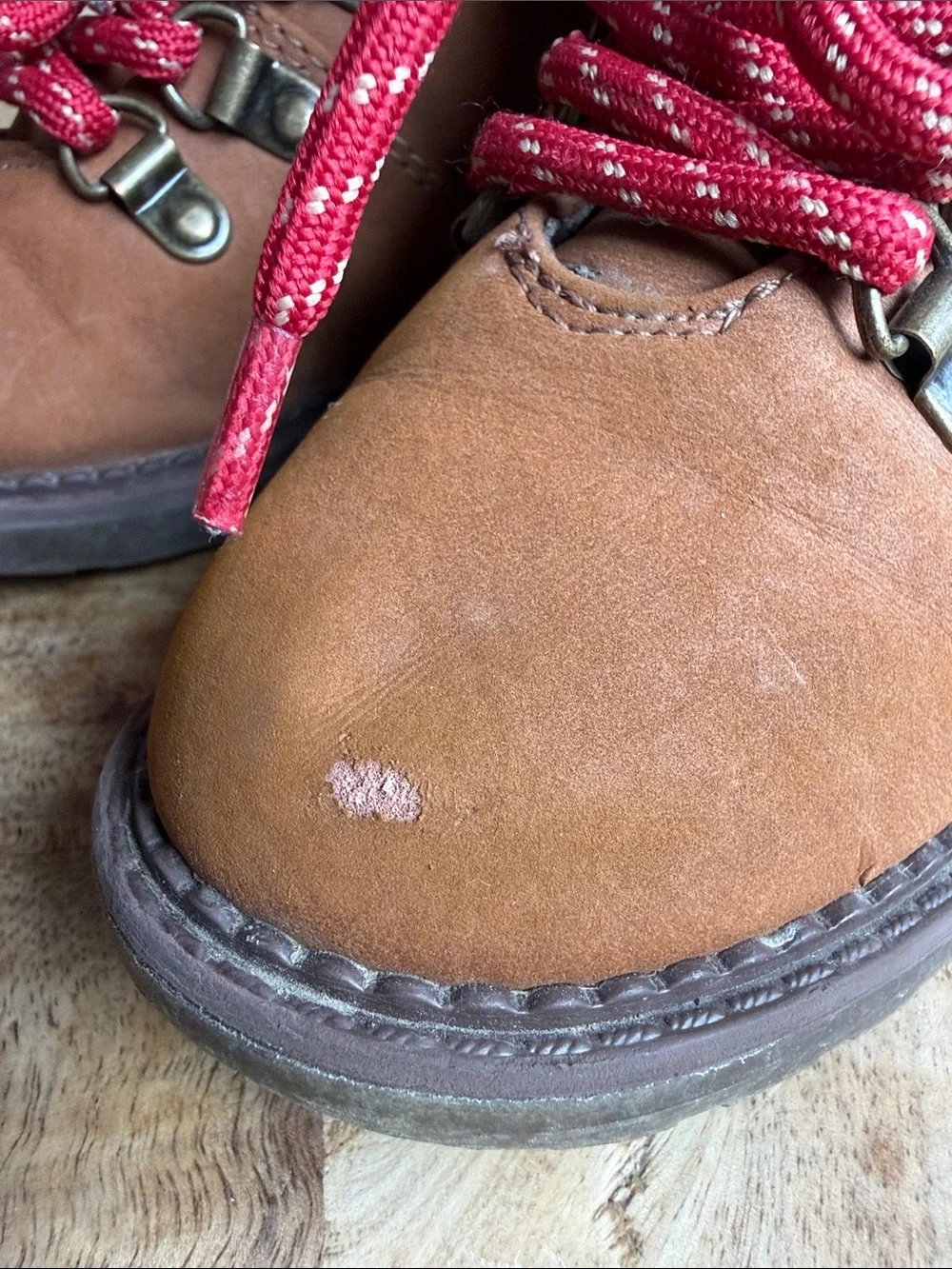 Faux Suede Sherpa Lined Boots Red Laces || Cat & Jack